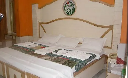 Hotel Ayodhya location